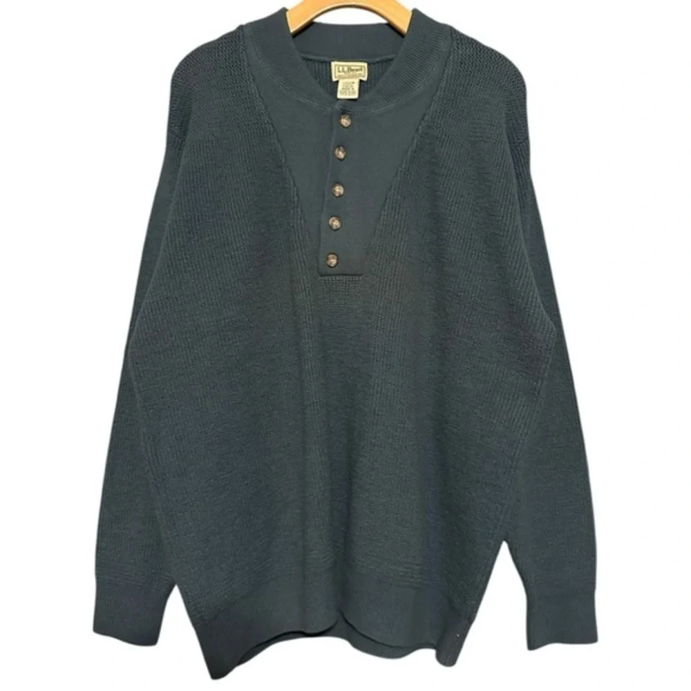 LL Bean Vintage Men’s Size L Blue Button Henley Long Sleeve Heavy Casual Sweater